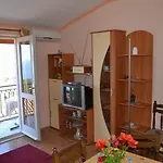 Baltazar With Sea View&jacuzzi Appartamento