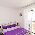 Appartamento Baltazar With Sea View&jacuzzi Ragusa