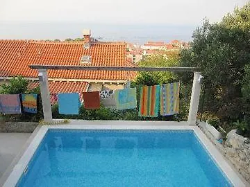 Baltazar With Sea View&jacuzzi شقة