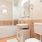 Baltazar With Sea View&jacuzzi Dubrovnik