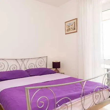 Apartmán Baltazar With Sea View&jacuzzi