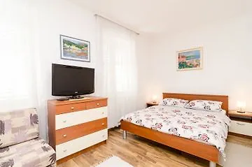 Baltazar With Sea View&jacuzzi Appartement