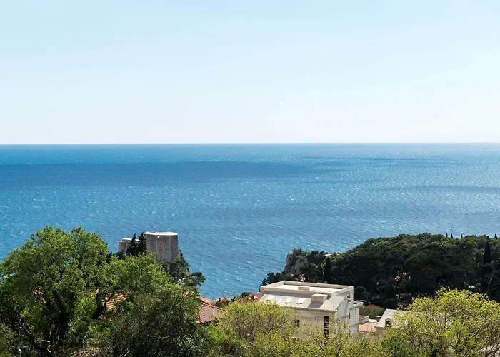 Baltazar With Sea View&jacuzzi 아파트