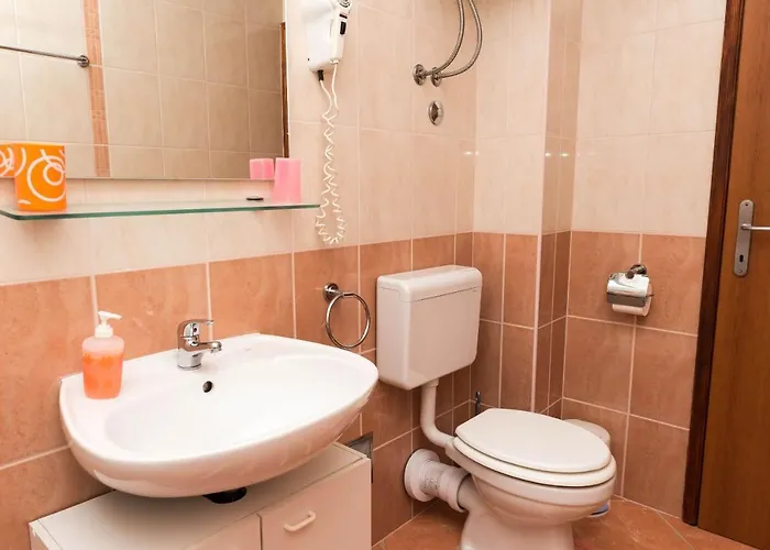 아파트 Baltazar With Sea View&jacuzzi *