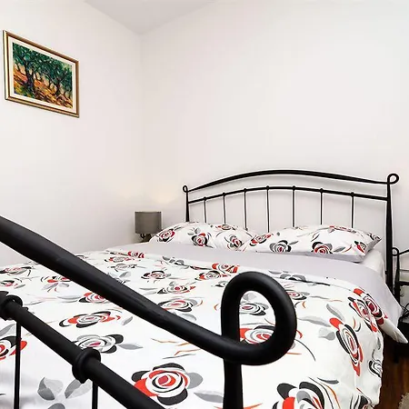 Baltazar With Sea View&jacuzzi Dubrovnik